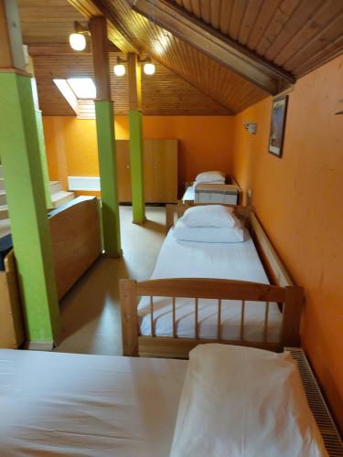 z6774236244476_843d782ddc1d0883b67ed9872de36bd1