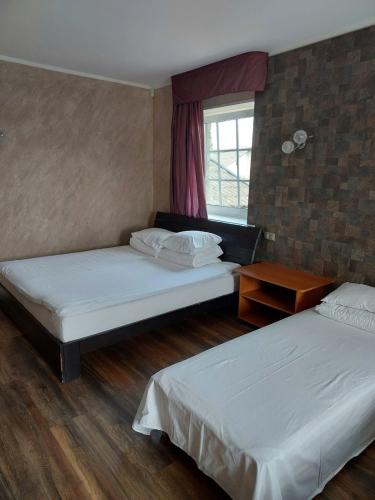 z6774242075211_5caf7017d95e88659989fd1abba568e3